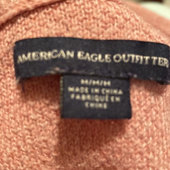 AMERICAN EAGLE OUTFITTERS PINK SWEATER SIZE MED - Picture 4 of 4